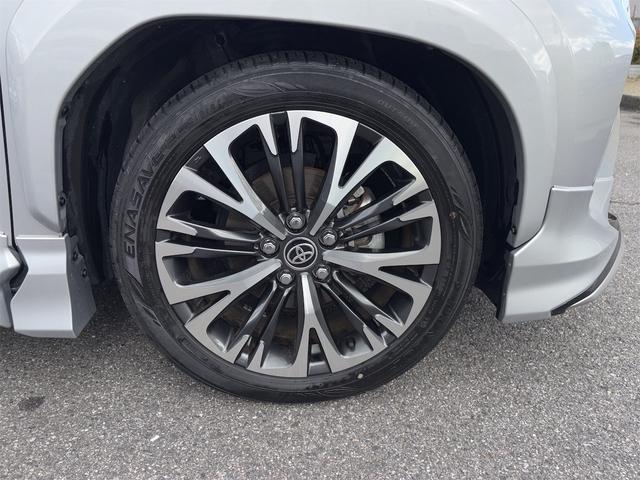 ヤリスクロス ハイブリッドＺ　純正ディスプレイオーディオ（ラジオ、スマホ連携、ＵＳＢ）、シートヒーター、ハンドルヒーター、モデリスタ、純正ミラードラレコ、純正アルミホイール、全方位モニター（10枚目）