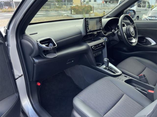 ヤリスクロス ハイブリッドＺ　純正ディスプレイオーディオ（ラジオ、スマホ連携、ＵＳＢ）、シートヒーター、ハンドルヒーター、モデリスタ、純正ミラードラレコ、純正アルミホイール、全方位モニター（34枚目）