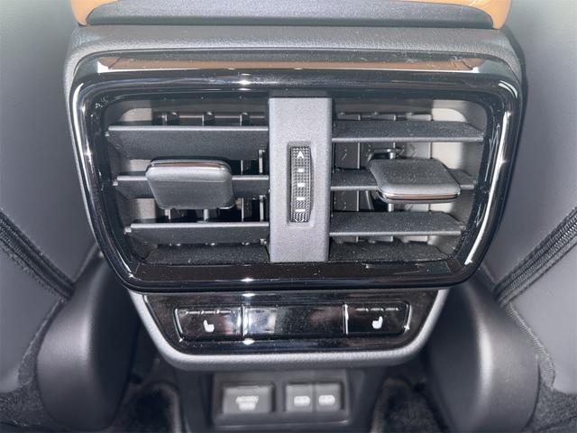 NX NX250 バージョンL 車検2年付き、純正ナビ(フルセグ・スマホ連携)、パノラマビューカメラ、ETC2.0、純正アルミ、パワーシート、シートヒーター&クーラー、LEDヘッドライト、ハンドルヒーター、レザーシート(37枚目)