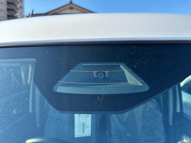 スペーシア ハイブリッドG 届出済未使用車 衝突被害軽減装置 スマートキー LEDヘッドライト クリアランスソナー 両側スライドドア オートマチックハイビーム ステアリングスイッチ オートエアコン オートライト ベンチシート(14枚目)