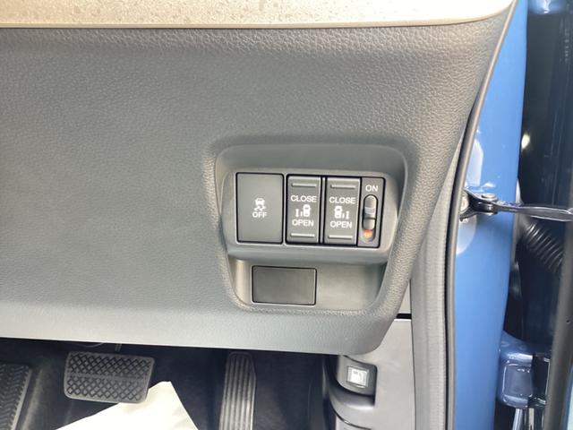 フリード エアー EX 純正8インチナビ(14枚目)