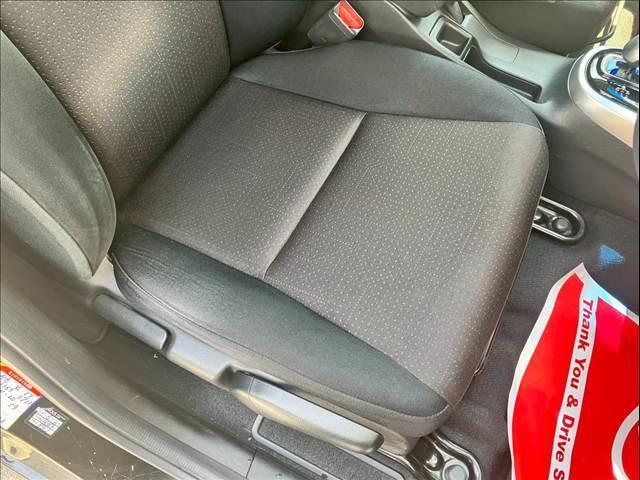 フィットハイブリッド ＨＹＢＲＩＤ　Ｆパッケージ　バックカメラ　ＥＴＣ　プッシュスタート（35枚目）
