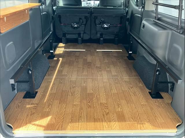 NV350キャラバンバン 5ドア ディーゼル プレミアムGX 4WD リアヒーター リアクーラー ベットキット(ベット新品) ETC バックカメラ 日産メモリーナビ(MC313D-W) オートライト(46枚目)