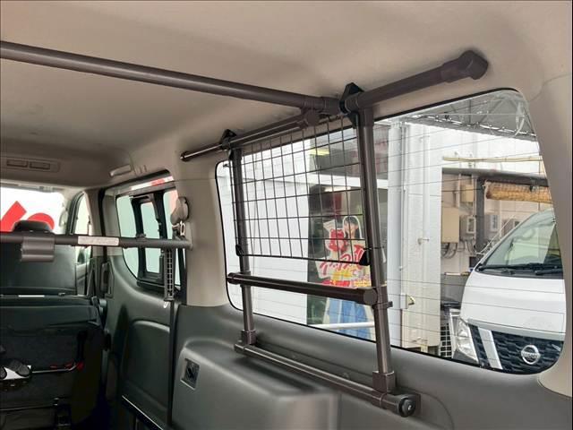 NV350キャラバンバン 5ドア ディーゼル プレミアムGX 4WD リアヒーター リアクーラー ベットキット(ベット新品) ETC バックカメラ 日産メモリーナビ(MC313D-W) オートライト(48枚目)