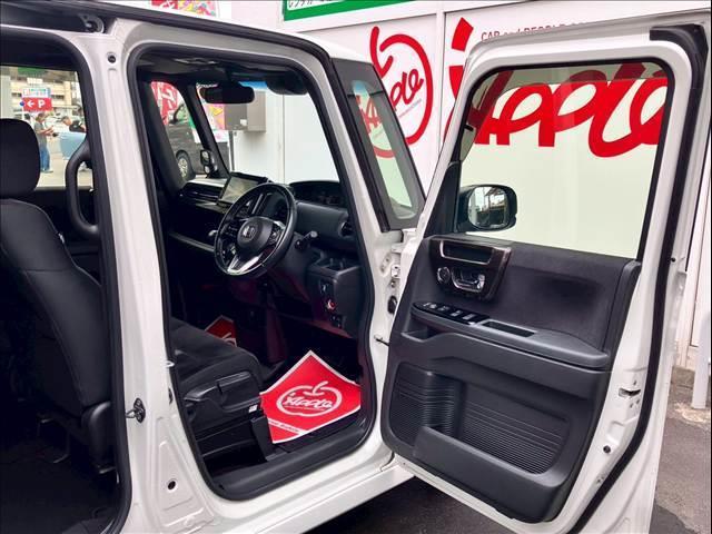Ｎ－ＢＯＸカスタム カスタム　Ｇ・Ｌ　Ｈｏｎｄａ　ＳＥＮＳＩＮＧ　バックカメラ　ＥＴＣ　シートヒーター　左電動スライド　アダプティブクルーズコントロール　社外メモリーナビ（ＭＤＶ－Ｓ７０８Ｌ）（10枚目）