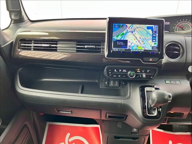 Ｎ－ＢＯＸカスタム カスタム　Ｇ・Ｌ　Ｈｏｎｄａ　ＳＥＮＳＩＮＧ　バックカメラ　ＥＴＣ　シートヒーター　左電動スライド　アダプティブクルーズコントロール　社外メモリーナビ（ＭＤＶ－Ｓ７０８Ｌ）（19枚目）