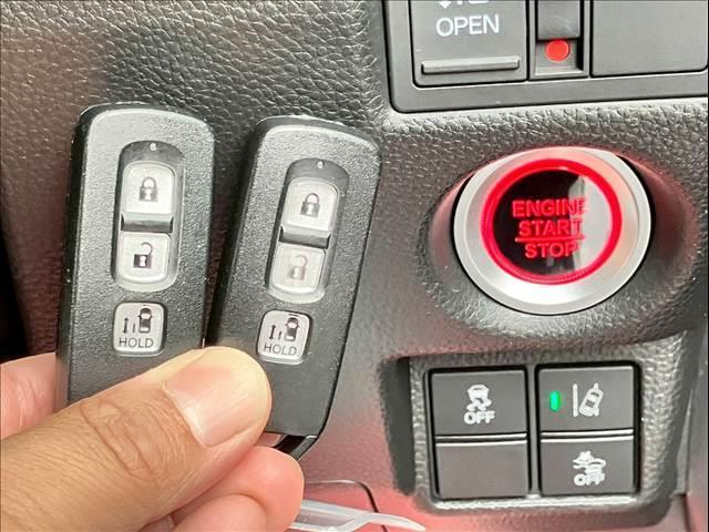 Ｎ－ＢＯＸカスタム カスタム　Ｇ・Ｌ　Ｈｏｎｄａ　ＳＥＮＳＩＮＧ　バックカメラ　ＥＴＣ　シートヒーター　左電動スライド　アダプティブクルーズコントロール　社外メモリーナビ（ＭＤＶ－Ｓ７０８Ｌ）（33枚目）