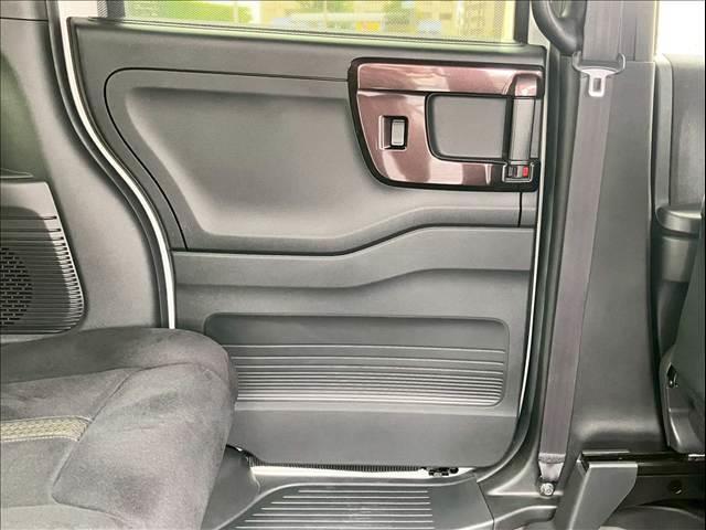 Ｎ－ＢＯＸカスタム カスタム　Ｇ・Ｌ　Ｈｏｎｄａ　ＳＥＮＳＩＮＧ　バックカメラ　ＥＴＣ　シートヒーター　左電動スライド　アダプティブクルーズコントロール　社外メモリーナビ（ＭＤＶ－Ｓ７０８Ｌ）（37枚目）