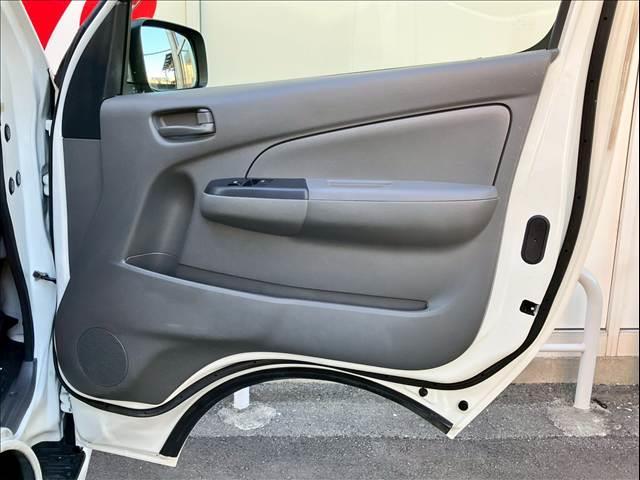 ＮＶ３５０キャラバンバン ロングＤＸターボＥＸパッケージ　エマージェンシーブレーキ　ＥＴＣ　ＶＤＣ　ＡＭ／ＦＭオーディオ　両側スライド　パワーステアリング　パワーウィンドウ（前席）　エアバック　３／６人乗り　ディーゼル（11枚目）