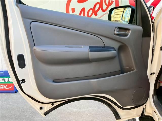 ＮＶ３５０キャラバンバン ロングＤＸターボＥＸパッケージ　エマージェンシーブレーキ　ＥＴＣ　ＶＤＣ　ＡＭ／ＦＭオーディオ　両側スライド　パワーステアリング　パワーウィンドウ（前席）　エアバック　３／６人乗り　ディーゼル（13枚目）