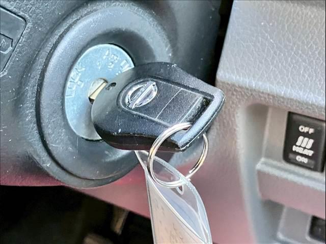 ＮＶ３５０キャラバンバン ロングＤＸターボＥＸパッケージ　エマージェンシーブレーキ　ＥＴＣ　ＶＤＣ　ＡＭ／ＦＭオーディオ　両側スライド　パワーステアリング　パワーウィンドウ（前席）　エアバック　３／６人乗り　ディーゼル（31枚目）