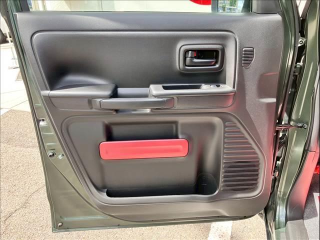 スペーシア ハイブリッドＧ　ユーザー買取　ＡＡ未出品　プッシュスタート　アイドリングストップ　ＥＴＣ　パワーモード　衝突被害軽減ブレーキ　車線逸脱警報　誤発信抑制機能　スズキセーフティサポート　社外ナビ（ＭＤＶ－Ｄ３０７ＢＴＬ）（13枚目）