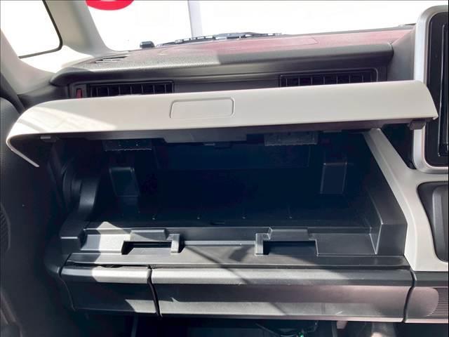 スペーシア ハイブリッドＧ　ユーザー買取　ＡＡ未出品　プッシュスタート　アイドリングストップ　ＥＴＣ　パワーモード　衝突被害軽減ブレーキ　車線逸脱警報　誤発信抑制機能　スズキセーフティサポート　社外ナビ（ＭＤＶ－Ｄ３０７ＢＴＬ）（20枚目）