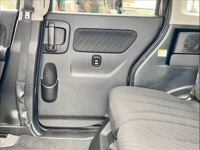 スペーシア Gリミテッド エマージェンシーブレーキ アラウンドビューモニター 左電動スライド シートヒーター アイドリングストップ プッシュスタート パワーウィンドウ パワーステアリング(40枚目)