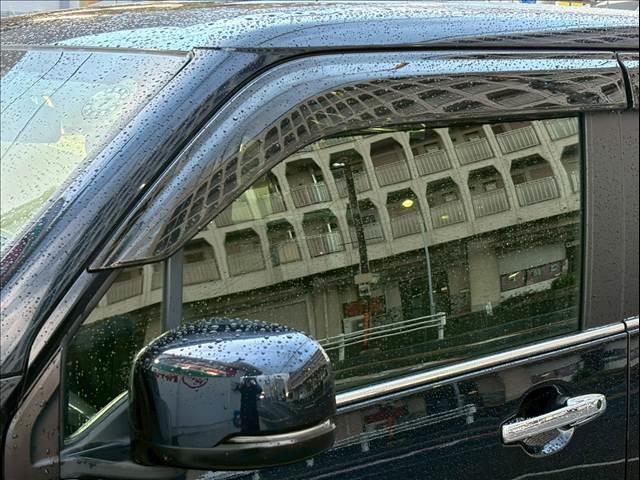 購入いただく愛車にナビ！ＥＴＣ！など　または　ＡＷや車高調なども取り付け可能です！提携チューニングショップや車大好きなスタッフが対応させて頂きます。