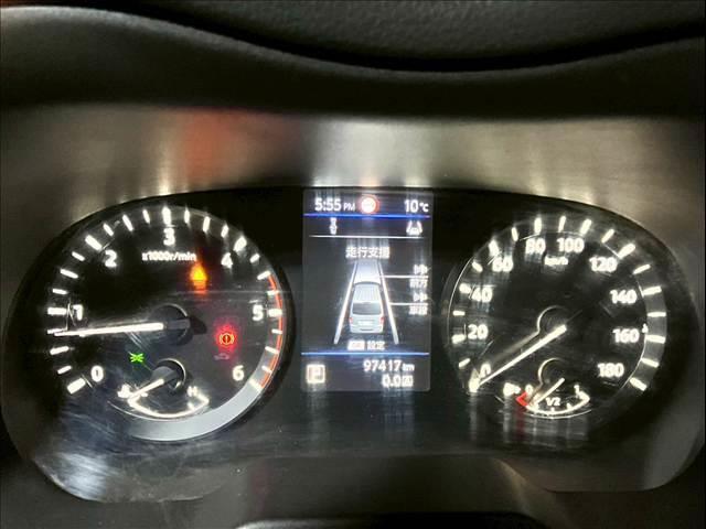 キャラバン ＧＲＡＮＤプレミアムＧＸプロスタイル　ディーゼルターボ　４ＷＤ　リアクーラー　リアヒーター　アラウンドビューモニター　エマージェンシーブレーキ　ＬＥＤヘッドライト　左電動スライド　ＥＴＣ　ディスプレイオーディオ（17枚目）