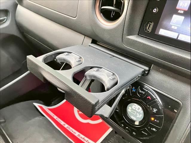 キャラバン ＧＲＡＮＤプレミアムＧＸプロスタイル　ディーゼルターボ　４ＷＤ　リアクーラー　リアヒーター　アラウンドビューモニター　エマージェンシーブレーキ　ＬＥＤヘッドライト　左電動スライド　ＥＴＣ　ディスプレイオーディオ（25枚目）