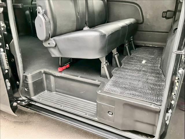 キャラバン ＧＲＡＮＤプレミアムＧＸプロスタイル　ディーゼルターボ　４ＷＤ　リアクーラー　リアヒーター　アラウンドビューモニター　エマージェンシーブレーキ　ＬＥＤヘッドライト　左電動スライド　ＥＴＣ　ディスプレイオーディオ（39枚目）