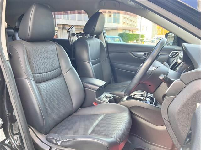 エクストレイル ２０Ｘ　エマージェンシーブレーキ　パッケージ　４ＷＤ　エマージェンシーブレーキ　バックモニター　シートヒーター　純正後付ナビ（ＨＣ３０９Ｄ－Ａ）　３列シート　７人乗り　パワーステアリング　パワーウィンドウ　オートエアコン　　後席モニター（3枚目）