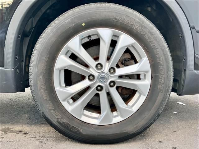 エクストレイル ２０Ｘ　エマージェンシーブレーキ　パッケージ　４ＷＤ　エマージェンシーブレーキ　バックモニター　シートヒーター　純正後付ナビ（ＨＣ３０９Ｄ－Ａ）　３列シート　７人乗り　パワーステアリング　パワーウィンドウ　オートエアコン　　後席モニター（41枚目）