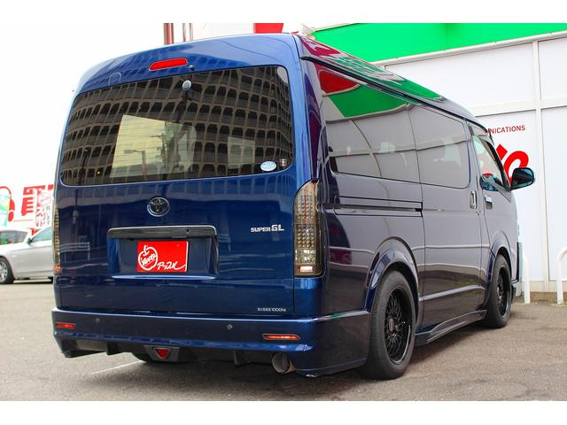 ロングワイドスーパーGL エアロ ローダウン LEDヘッド 室内ベット 4WD ミドルルーフ(8枚目)