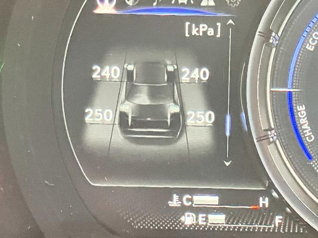 ＩＳ ＩＳ３００ｈ　ＦスポーツモードブラックＩＩＩ　ワンオーナー　サンルーフ　セーフティシステムプラス　ＢＳＭ　パワーシート　３連フルＬＥＤヘッドランプ　ＥＴＣ２．０　バックカメラ　シートヒーター＆ファン　ステアリングヒーター（37枚目）