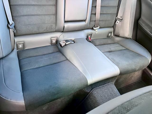 ＩＳ ＩＳ３００ｈ　ＦスポーツモードブラックＩＩＩ　ワンオーナー　サンルーフ　セーフティシステムプラス　ＢＳＭ　パワーシート　３連フルＬＥＤヘッドランプ　ＥＴＣ２．０　バックカメラ　シートヒーター＆ファン　ステアリングヒーター（45枚目）