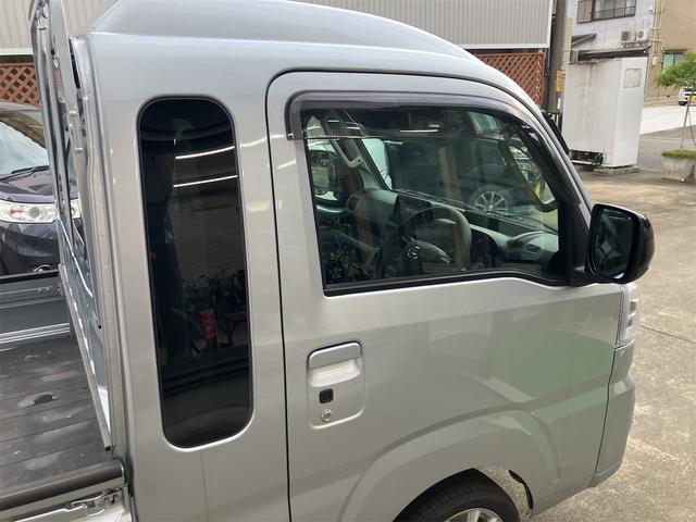 ハイゼットトラック 　ジャンボカスタム　三方開　ＣＶＴ　衝突被害軽減システム　クリアランスソナー　スマートキー　アイドリングストップ　電動格納ミラー　アルミホイール　ＥＳＣ　エアコン　パワーウィンドウ　運転席エアバッグ（21枚目）