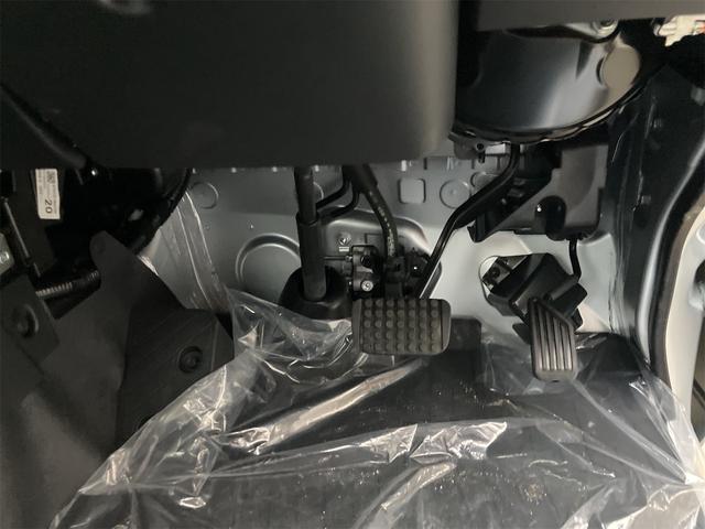 ハイゼットトラック 　ジャンボカスタム　三方開　ＣＶＴ　衝突被害軽減システム　クリアランスソナー　スマートキー　アイドリングストップ　電動格納ミラー　アルミホイール　ＥＳＣ　エアコン　パワーウィンドウ　運転席エアバッグ（33枚目）