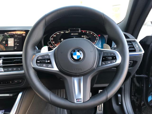 Ｍ４４０ｉ　ｘＤｒｉｖｅクーペ　当社試乗車ＵＰ・黒革シート・ＢＭＷレーザーライト・ハーマンカードンサラウンド・１９インチＡＷ・アンビエントライト・電動リアゲート・ＡｐｐｌｅＣａｒＰｌａｙ・シートヒーター・全方位カメラ・ミラーＥＴＣ(31枚目)