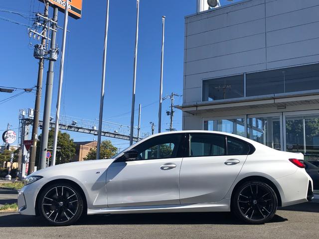 ３シリーズ Ｍ３４０ｉ　ｘＤｒｉｖｅ　当社試乗車ＵＰ・カーブドディスプレイ・ＡｐｐｌｅＣａｒＰｌａｙ・アンビエントライト・電動リアゲート・黒革シート・シートヒーター・アクティブクルーズ・ヘッドアップディスプレイ・全方位カメラ・ミラーＥＴＣ（10枚目）