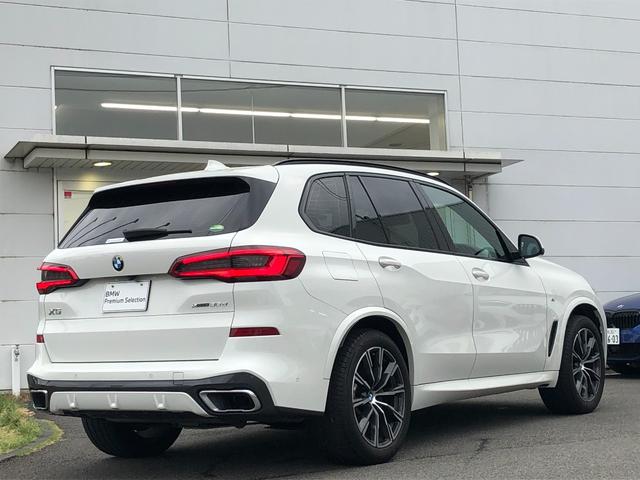 Ｘ５ ｘＤｒｉｖｅ　３５ｄ　Ｍスポーツ　当社管理ユーザー様下取車・黒革シート・シートヒーター・パノラマサンルーフ・アンビエントライト・電動リアゲート・アダプティブクルーズ・パノラマサンルーフ・２０インチＡＷ・全方カメラ・ミラーＥＴＣ（9枚目）