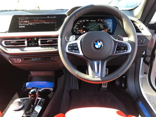 ２シリーズ Ｍ２３５ｉ　ｘＤｒｉｖｅグランクーペ　当社試乗車ＵＰ・ＭプラスＰＫＧ・マグマレッドレザー・Ｍスポーツシート・シートヒーター・ＡｐｐｌｅＣａｒＰｌａｙ・アンビエントライト・ヘッドアップディスプレイ・・バックカメラ・ミラーＥＴＣ（29枚目）