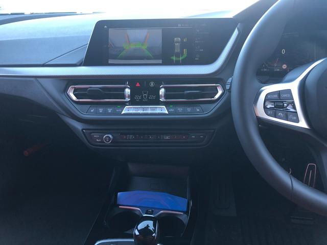 １１８ｄ　Ｍスポーツ　当社試乗車ＵＰ・プラスＰＫＧ・マグマレッドレザー・シートヒーター・ＡｐｐｌｅＣａｒＰｌａｙ・アンビエントライト・電動リアゲート・アクティブクルーズ・１８インチＡＷ・バックカメラ・ミラーＥＴＣ(35枚目)