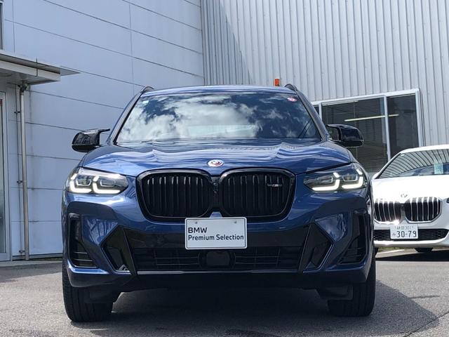 Ｘ３ Ｍ４０ｄ　当社試乗車ＵＰ・ファストトラックＰＫＧ・Ｍスポーツシート・Ｍスポーツブレーキ・２２インチＡＷ・ＡｐｐｌｅＣａｒＰｌａｙ・アンビエントライト・電動リアゲート・ＨＵＤ・全方位カメラ・ミラーＥＴＣ（7枚目）