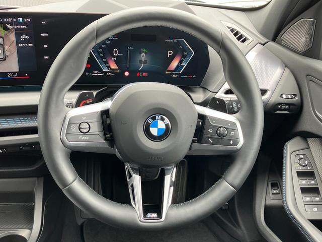 １シリーズ 　当社試乗車ＵＰ・テクノロジーＰＫＧ・カーブドディスプレイ・ＡｐｐｌｅＣａｒＰｌａｙ・アンドロイドオート・アンビエントライト・ＨＵＤ・ハンズオフアシスト・シートヒーター・全方位カメラ・ミラーＥＴＣ（35枚目）