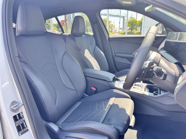 1シリーズ 120d Mスポーツ ハイラインパッケージ 当社デモカー・カーブドディスプレイ・ハーマンカードン・アンビエントライト・AppleCarPlay・アンドロイドオート・18インチAW・ルーフブラック・HUD・シートヒーター・黒革シート・ミラーETC(32枚目)