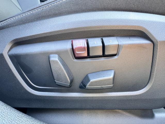 1シリーズ 120d Mスポーツ ハイラインパッケージ 当社デモカー・カーブドディスプレイ・ハーマンカードン・アンビエントライト・AppleCarPlay・アンドロイドオート・18インチAW・ルーフブラック・HUD・シートヒーター・黒革シート・ミラーETC(34枚目)