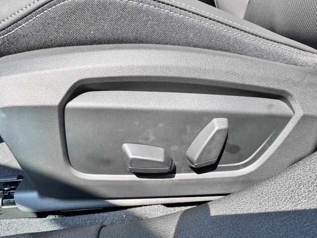 1シリーズ 120d Mスポーツ ハイラインパッケージ 当社デモカー・カーブドディスプレイ・ハーマンカードン・アンビエントライト・AppleCarPlay・アンドロイドオート・18インチAW・ルーフブラック・HUD・シートヒーター・黒革シート・ミラーETC(35枚目)