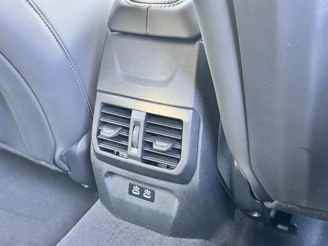 1シリーズ 120d Mスポーツ ハイラインパッケージ 当社デモカー・カーブドディスプレイ・ハーマンカードン・アンビエントライト・AppleCarPlay・アンドロイドオート・18インチAW・ルーフブラック・HUD・シートヒーター・黒革シート・ミラーETC(36枚目)