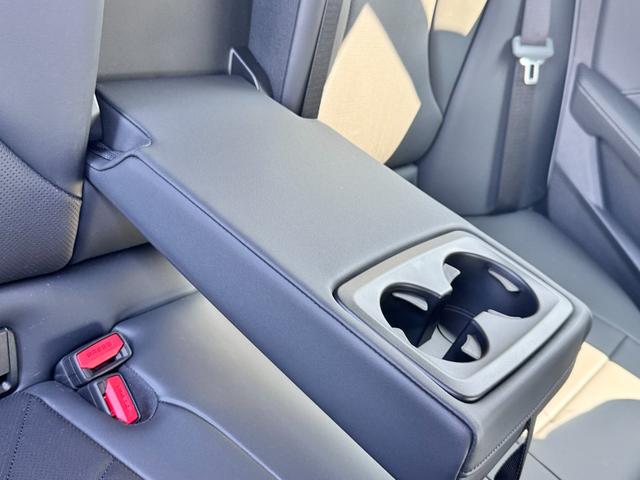 1シリーズ 120d Mスポーツ ハイラインパッケージ 当社デモカー・カーブドディスプレイ・ハーマンカードン・アンビエントライト・AppleCarPlay・アンドロイドオート・18インチAW・ルーフブラック・HUD・シートヒーター・黒革シート・ミラーETC(37枚目)