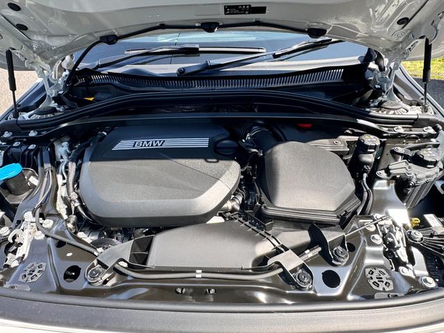 1シリーズ 120d Mスポーツ ハイラインパッケージ 当社デモカー・カーブドディスプレイ・ハーマンカードン・アンビエントライト・AppleCarPlay・アンドロイドオート・18インチAW・ルーフブラック・HUD・シートヒーター・黒革シート・ミラーETC(70枚目)