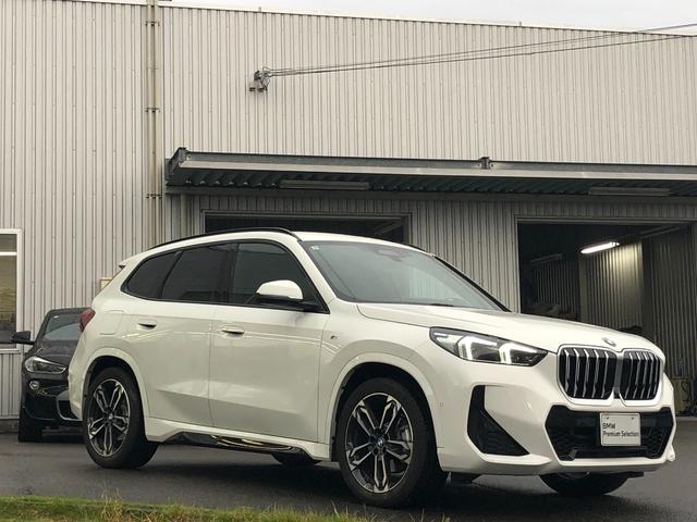 Ｘ１ ｘＤｒｉｖｅ　２０ｄ　Ｍスポーツ　試乗車・１９インチアルミ・ステアリングＨ　　ＡｐｐｌｅＣａｒＰｌａｙ・アンビエントライトａｎｄｒｏｉｄオート・全方位カメラ・シートヒーター・ＨＵＤ・インテリアカメラ・電動トランク・ミラーＥＴＣ（8枚目）