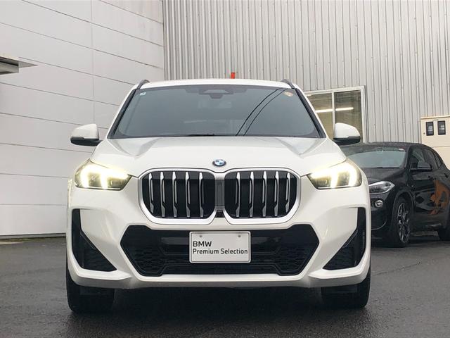 Ｘ１ ｘＤｒｉｖｅ　２０ｄ　Ｍスポーツ　試乗車・１９インチアルミ・ステアリングＨ　　ＡｐｐｌｅＣａｒＰｌａｙ・アンビエントライトａｎｄｒｏｉｄオート・全方位カメラ・シートヒーター・ＨＵＤ・インテリアカメラ・電動トランク・ミラーＥＴＣ（27枚目）