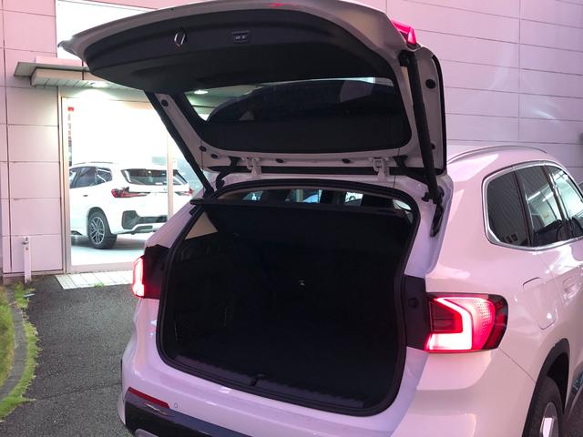 Ｘ１ ｘＤｒｉｖｅ　２０ｄ　ｘライン　試乗車・１８インチＡＷ・ａｎｄｒｏｉｄオート・ＡＣＣ　ＡｐｐｌｅＣａｒＰｌａｙ・アンビエントライト・全方位カメラ・ＨＵＤ・電動シート・電動トランク・シートヒーター・ワイヤレスチャージ・ミラーＥＴＣ（14枚目）