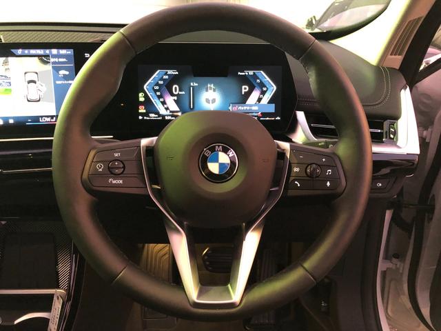 Ｘ１ ｘＤｒｉｖｅ　２０ｄ　ｘライン　試乗車・１８インチＡＷ・ａｎｄｒｏｉｄオート・ＡＣＣ　ＡｐｐｌｅＣａｒＰｌａｙ・アンビエントライト・全方位カメラ・ＨＵＤ・電動シート・電動トランク・シートヒーター・ワイヤレスチャージ・ミラーＥＴＣ（29枚目）