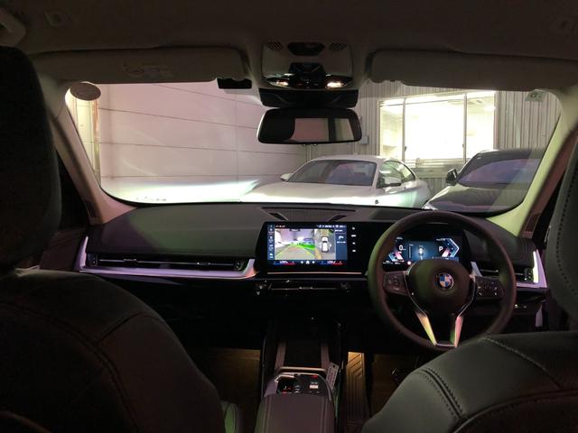Ｘ１ ｘＤｒｉｖｅ　２０ｄ　ｘライン　試乗車・１８インチＡＷ・ａｎｄｒｏｉｄオート・ＡＣＣ　ＡｐｐｌｅＣａｒＰｌａｙ・アンビエントライト・全方位カメラ・ＨＵＤ・電動シート・電動トランク・シートヒーター・ワイヤレスチャージ・ミラーＥＴＣ（32枚目）