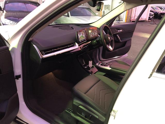 Ｘ１ ｘＤｒｉｖｅ　２０ｄ　ｘライン　試乗車・１８インチＡＷ・ａｎｄｒｏｉｄオート・ＡＣＣ　ＡｐｐｌｅＣａｒＰｌａｙ・アンビエントライト・全方位カメラ・ＨＵＤ・電動シート・電動トランク・シートヒーター・ワイヤレスチャージ・ミラーＥＴＣ（39枚目）