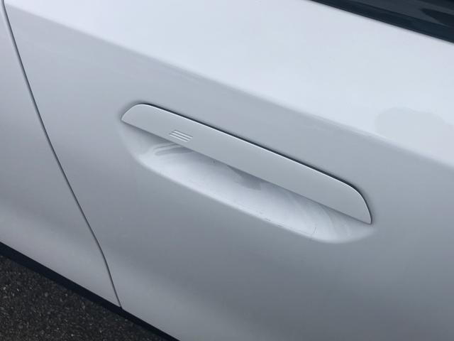 ５シリーズ ５２３ｄ　ｘＤｒｉｖｅツーリング　Ｍスポーツ　試乗車・２０インチＡＷ・コンフォートＤＰＫＧ　　ＡｐｐｌｅＣａｒＰｌａｙ・アンビエントライト・全方位カメラ・ヘッドＵＰディスプレイ・Ａサスペンション・純正ＴＶ・電動トランク・電動シート・ミラーＥＴＣ（17枚目）