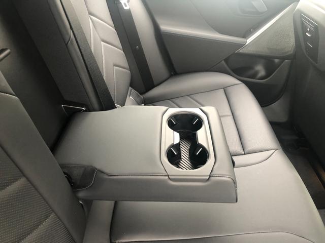 ５シリーズ ５２３ｄ　ｘＤｒｉｖｅツーリング　Ｍスポーツ　試乗車・２０インチＡＷ・コンフォートＤＰＫＧ　　ＡｐｐｌｅＣａｒＰｌａｙ・アンビエントライト・全方位カメラ・ヘッドＵＰディスプレイ・Ａサスペンション・純正ＴＶ・電動トランク・電動シート・ミラーＥＴＣ（25枚目）